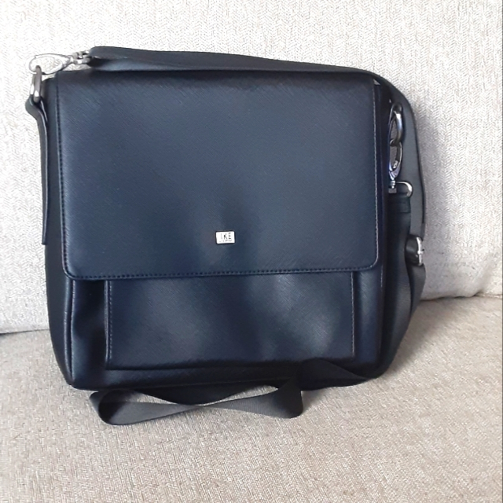 Ike By Ike Behar Men's Black Leather Messenger Bag